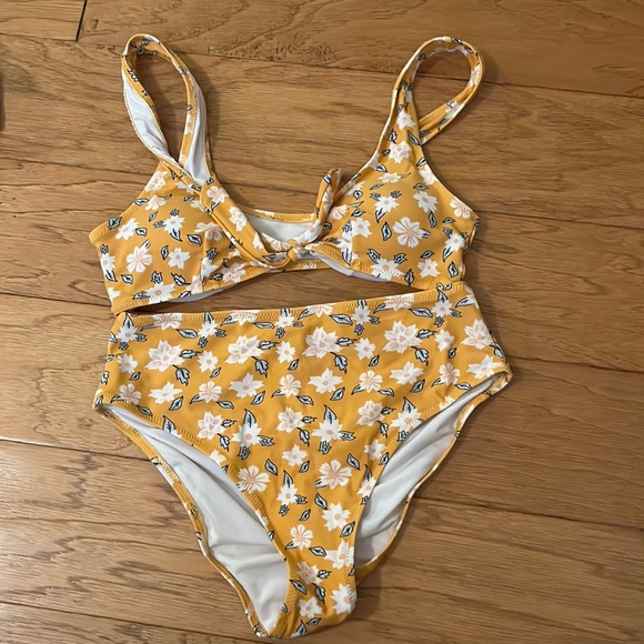 Mustard high-waist bikini - Picture 1 of 9